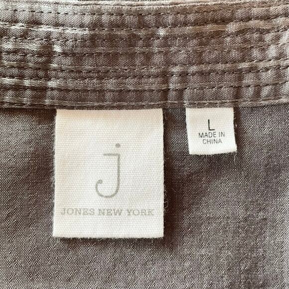 Jones New York Gray Button Up Tunic Shirt LARGE Pleated Details Shimmer Stripes - Picture 7 of 8